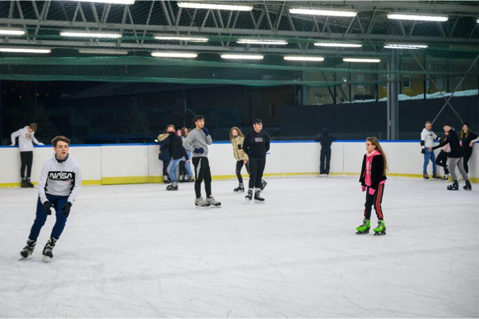 Lodowisko na Wojska Polskiego rusza w Mikołajki