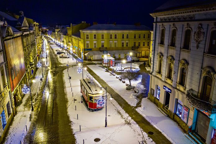 Miasta i gminy będą oszczędzać na świątecznych dekoracjach