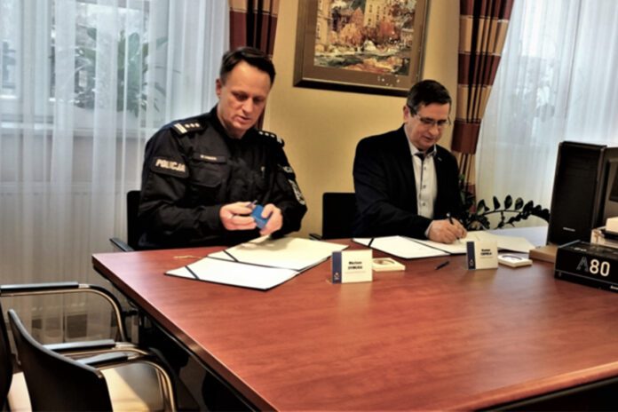 Nowy sprzęt komputerowy dla tarnowskiej Policji