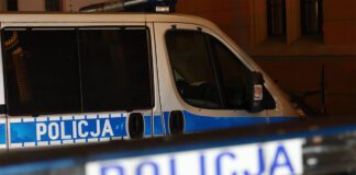 Potrącił dzieci i odjechał