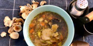 Zupa grzybowa z makaronem