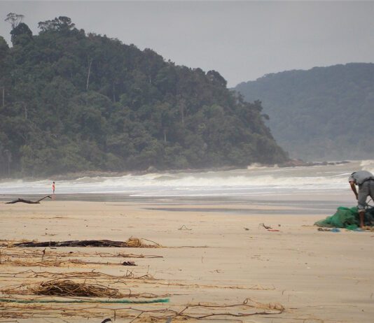 Deszcze niespokojne 1