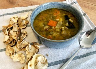 Krupnik z dynią i suszonymi grzybami