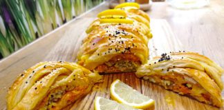 Kulebiak z ciasta francuskiego z dorszem i marchewką