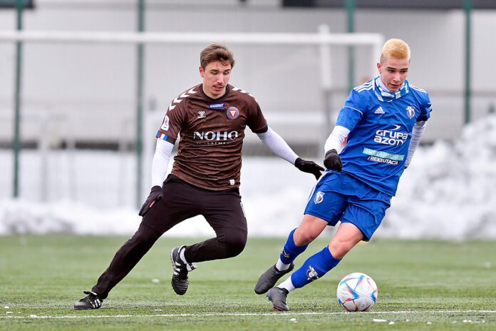 Sparingowy remis Jaskółek Sparingowy remis Jaskółek