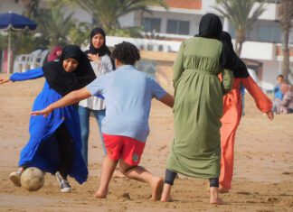 Starsza pani w ataku