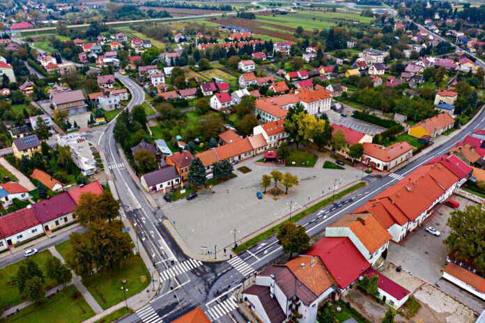 Wojnicz - przebudowa rynku i awantura o parking