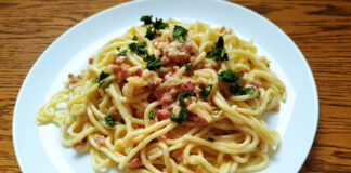 Spaghetti a la carbonara