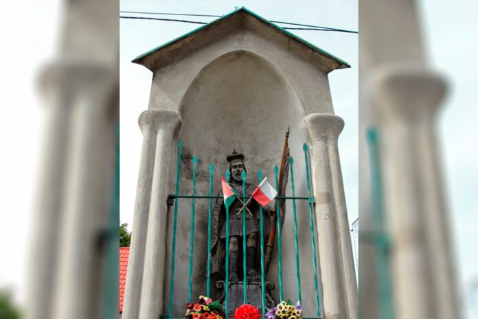 Co się dzieje z cenną rzeźbą