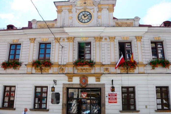 Czy warto budować szkołę