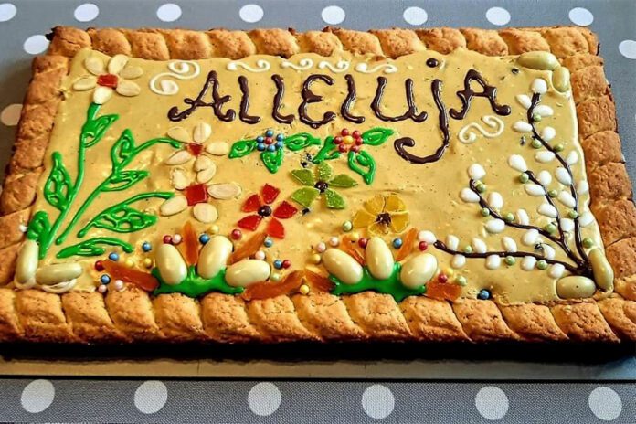 Mazurek z białą polewą Mazurek z białą polewą