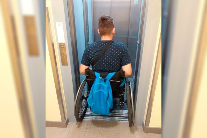 TSM kupiła do bloków za małe windy