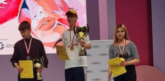 Wielki sukces młodej fryzjerki