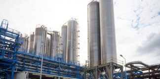 Wojna trwa ale rosyjski akcjonariusz Azotów ciągle zarabia krocie