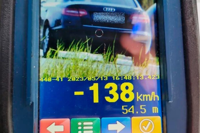 140 na godzinę w terenie zabudowanym