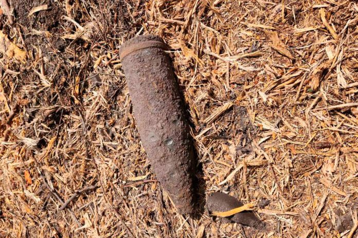 Tam gdzie miał powstać domek odkryto pocisk Tam gdzie miał powstać domek odkryto pocisk