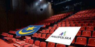 Tarnów podzieli się teatrem