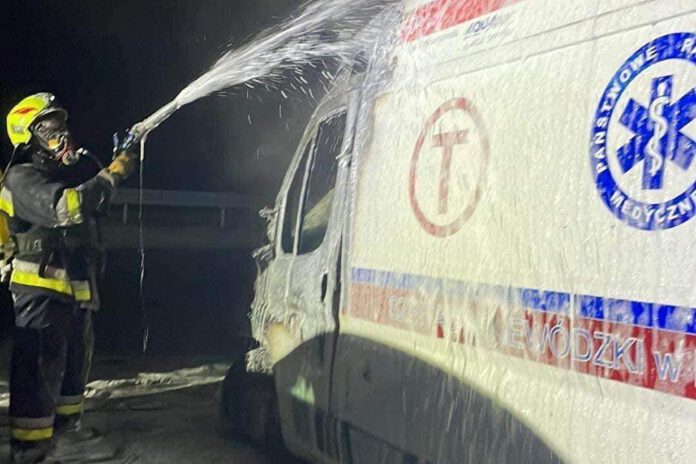 Radłów podpalenie karetki