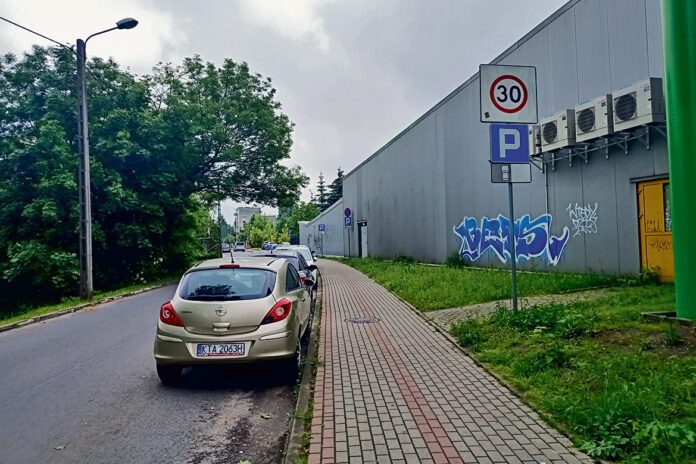Tarnowianie interweniują w sprawie parkingu przy ul. Nadbrzeżnej Górnej