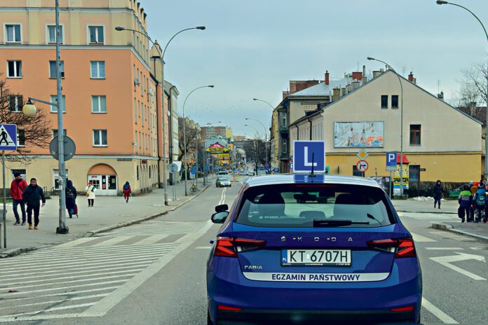 Jakie błędy popełniają przyszli kierowcy