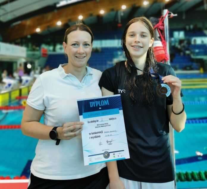 Maria Łakoma wraz ze swoją trenerką.
