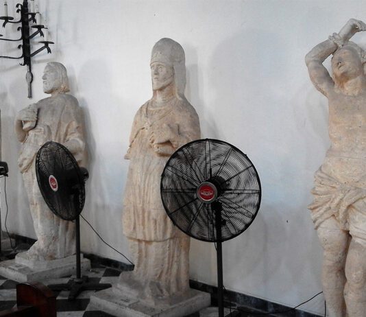 Wiatraki w kościele