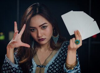 Wróżka Adela Tuszakowska jasnowidz ezoteryk