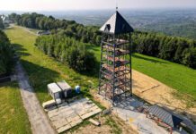 Wieża czeka na prąd Wieża