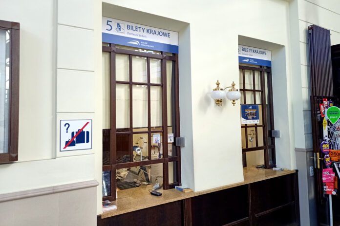 Nowe kasy biletowe Tarnów