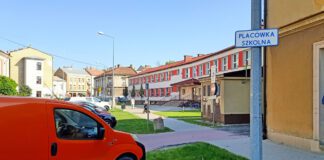 Placówka szkolna znak Tarnów