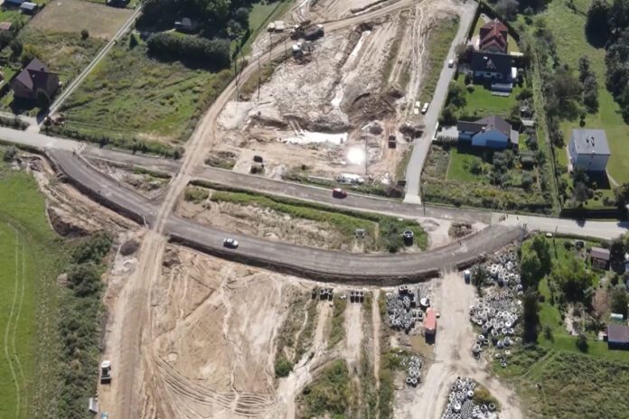 Nic nie zapowiada końca uciążliwości na odcinku objazdu przy budowie południowo-zachodniej obwodnicy Brzeska