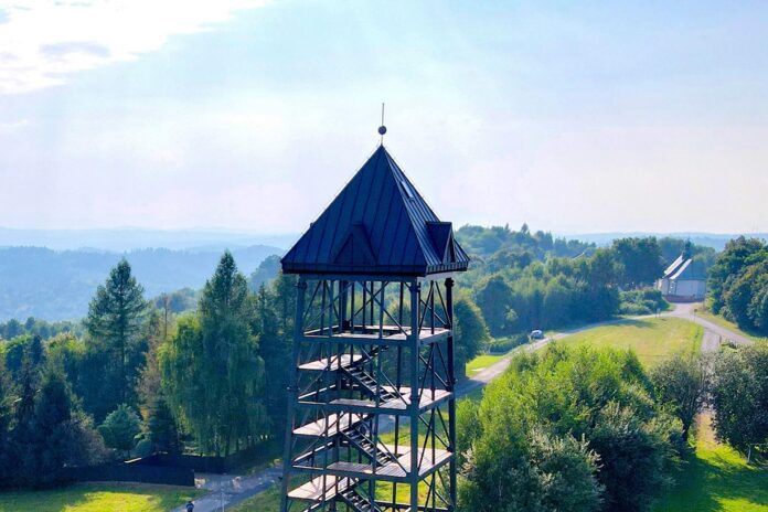 Wieża z widokiem na południowy zachód