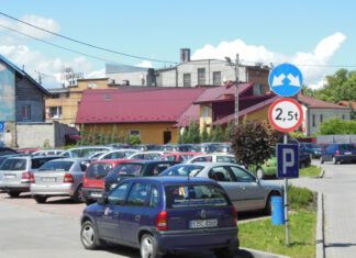 Od czerwca ub. roku kontrolerzy płatnych parkingów wystawili kierowcom prawie 10 tysięcy kar