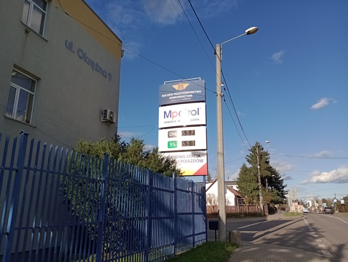Stacja paliw przy ul. Okrężnej
