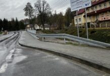 Nowy chodnik w Porębie Radlnej, fot. Gmina Tarnów