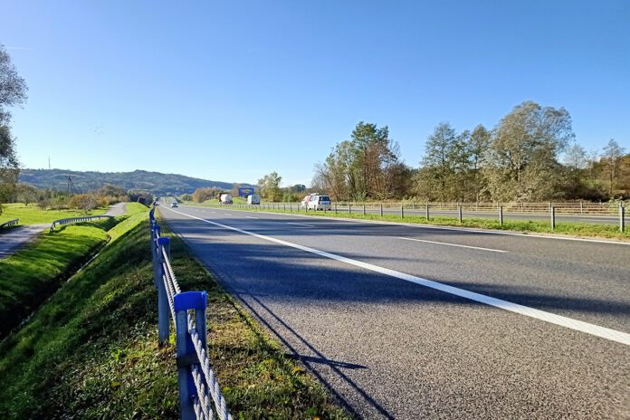 Najgłośniejszy fragment południowej obwodnicy Tarnowa przebiega wzdłuż granicy Rzędzina i Skrzyszowa