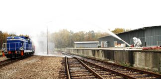 Strażackie ćwiczenia na terenie bazy paliw w Woli Rzędzińskiej