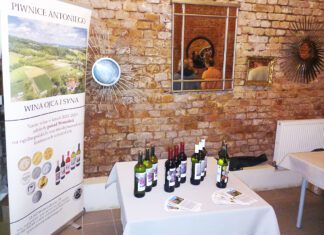 Podczas Forum prezentowała się m. in. winnica z Woli Lubeckiej „Piwnice Antoniego – Wina Ojca i Syna”. - Mamy powody do satysfakcji, nasze wina zdobywają wiele krajowych oraz międzynarodowych nagród – podkreśla Damian Marcinek – syn.