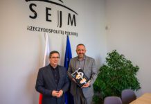 Otwarcie biura poselskiego i międzypokoleniowa dyskusja o Tarnowie Biuro poselskie Piotra Górnikiewicza