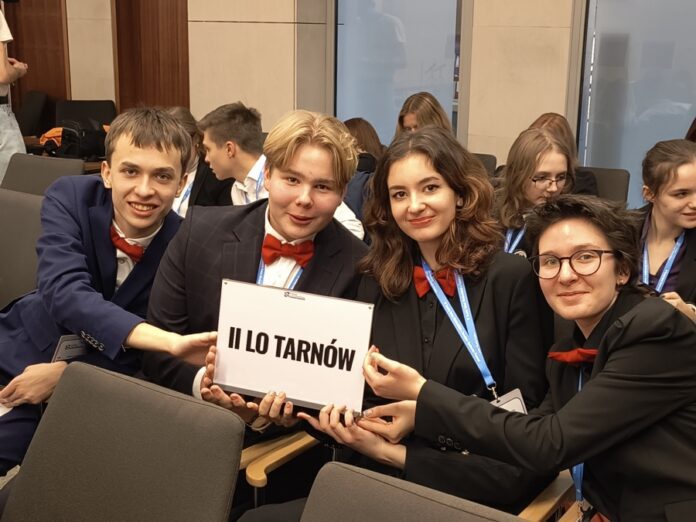 Uczniowie II LO w Tarnowie z ogólnopolskim sukcesem