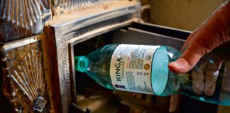 Tarnów - trwa usuwanie starych kotłów pieców i kuchni