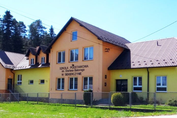 Szkoła Podstawowa w Siekierczynie