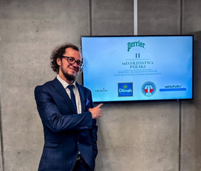 Michał Łabno z Tarnowa zajął 3 miejsce na Mistrzostwach Polski Koktajli Bezalkoholowych Michał Łabno z Tarnowa zajął 3 miejsce na Mistrzostwach Polski Koktajli Bezalkoholowych