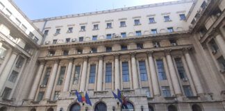 Budynek z balkonem, z którego po raz ostatni przemawiał dyktator