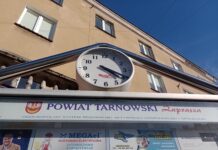 W ten weekend zmiana czasu Zegar