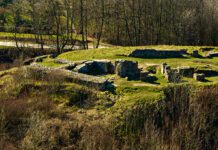 ruiny zamku na Marcince