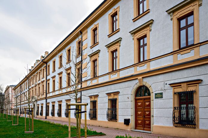 ministranci domagają się od tarnowskiej kurii 12 mln zł