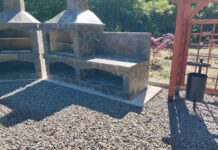 Wandale wymalowali farbą m.in. nowy grill na Skałce