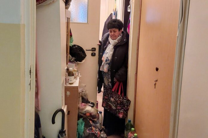 Żyła bez ogrzewania, prądu i wody, ale wreszcie dostała mieszkanie-Elżbieta Majka