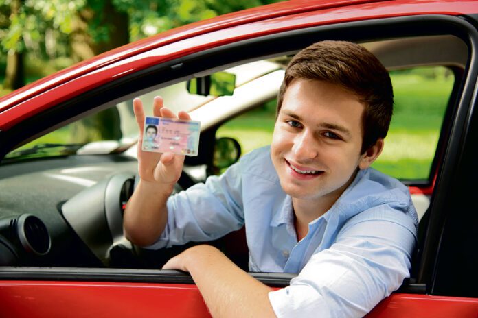 Niepełnoletni-za-kółkiem Niepełnoletni za kółkiem